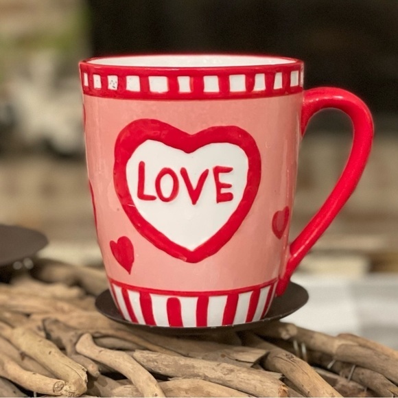 PAIR of 💞Valentine’s Day💞 “Love” Mugs - Picture 3 of 10
